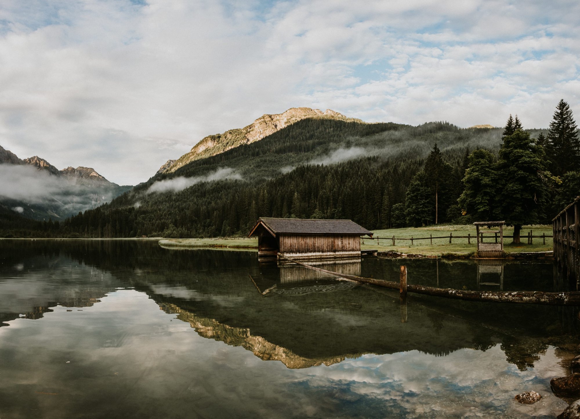 Blick auf den Jägersee bei Sonnenaufgang
